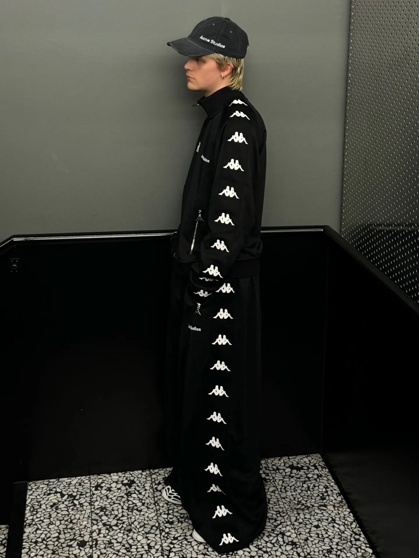 【Suit model picture】